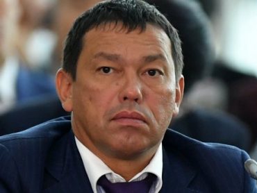 Руски милионер 5 дена се преправал дека е бездомник, а тогаш почнал на луѓето да им дели милиони и неверојатни подароци (видео)